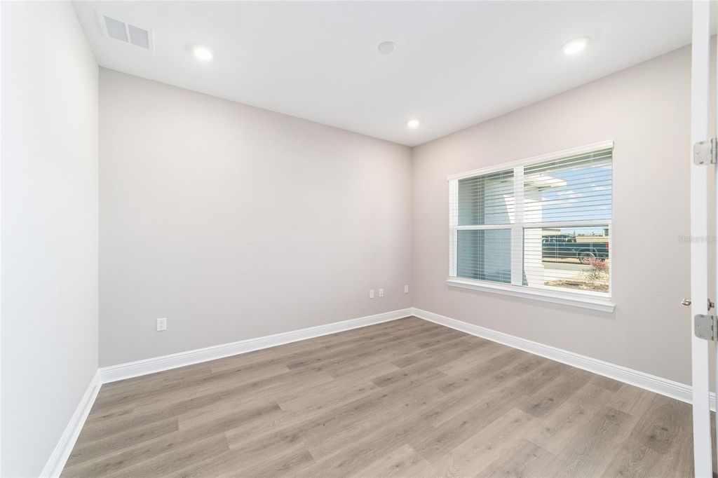 Image 32 of property listing at 10650 SW 101ST LANE ROAD, Ocala, FL 34481