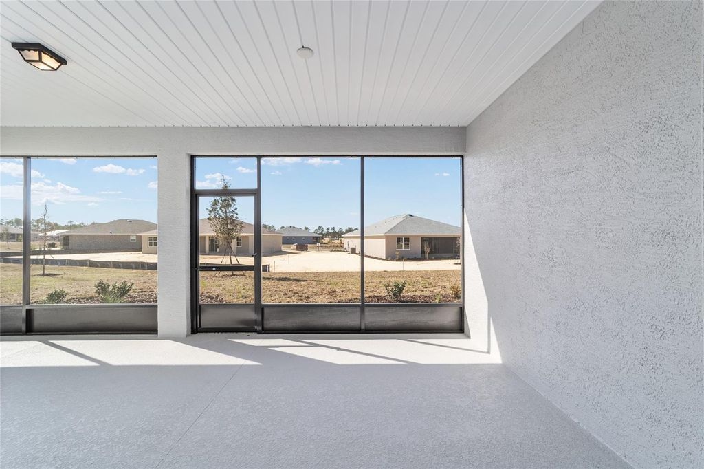 Image 36 of property listing at 10650 SW 101ST LANE ROAD, Ocala, FL 34481