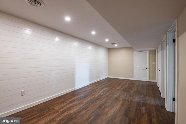 921 SHELBOURNE RD, Reading, PA 19606