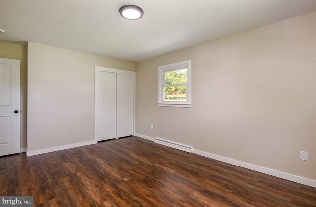 921 SHELBOURNE RD, Reading, PA 19606