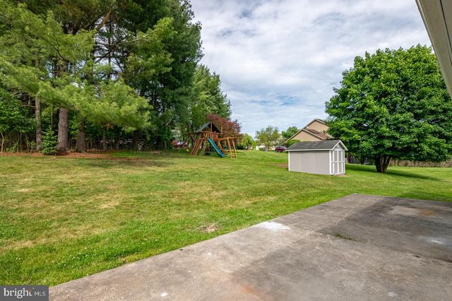 921 SHELBOURNE RD, Reading, PA 19606
