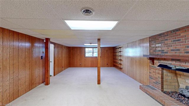 436 Forest Creek Drive, Winston-salem, NC 27107