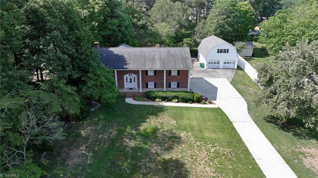 436 Forest Creek Drive, Winston-salem, NC 27107
