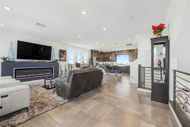 7906 Mountain Lilac Street, Las Vegas, NV 89113
