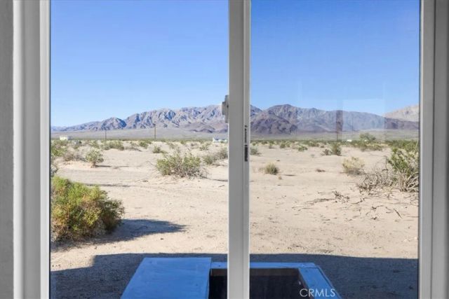 84753 Eddie Albert, 29 Palms, CA 92277