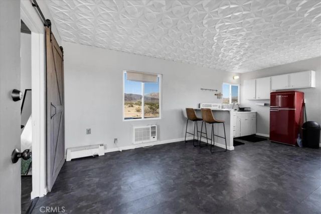 84753 Eddie Albert, 29 Palms, CA 92277