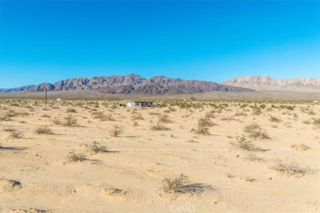84753 Eddie Albert, 29 Palms, CA 92277