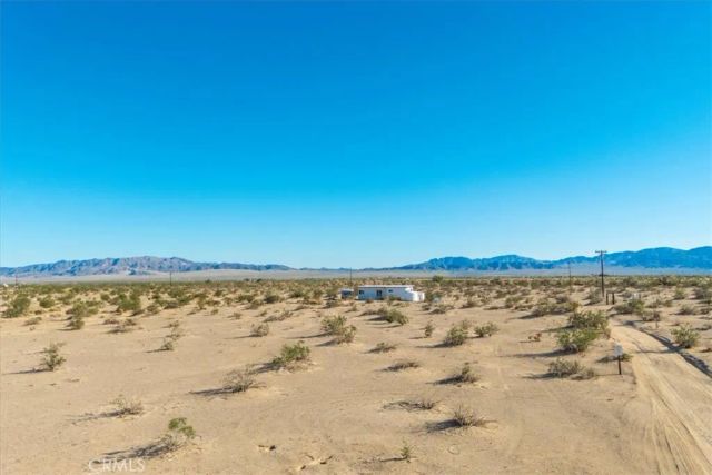 84753 Eddie Albert, 29 Palms, CA 92277