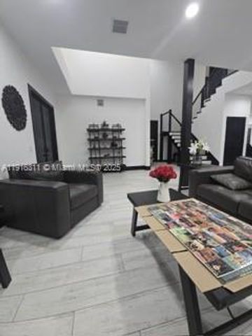 2019 Harbor View Cir, Weston, FL 33327