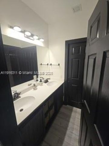 2019 Harbor View Cir, Weston, FL 33327