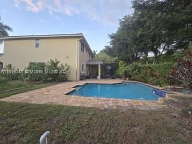 2019 Harbor View Cir, Weston, FL 33327