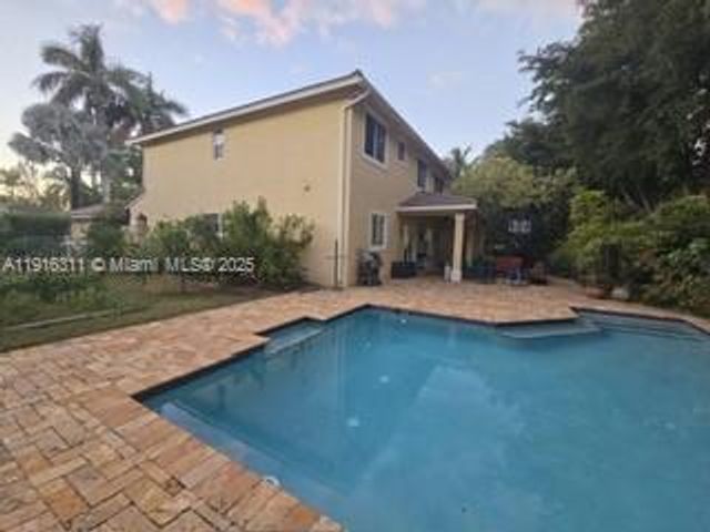 2019 Harbor View Cir, Weston, FL 33327