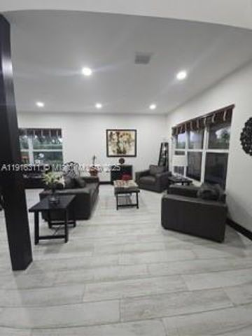 2019 Harbor View Cir, Weston, FL 33327