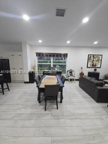 2019 Harbor View Cir, Weston, FL 33327