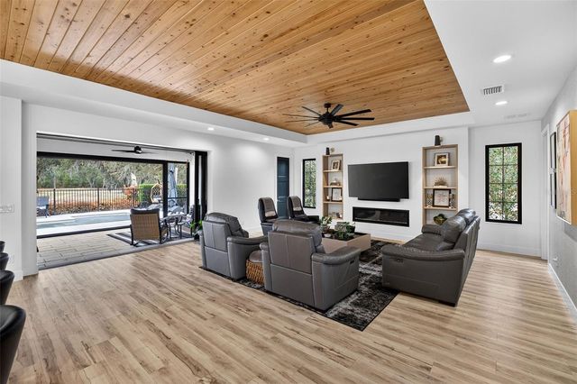 26321 AVENIDA LAS COLINAS, Howey In The Hills, FL 34737