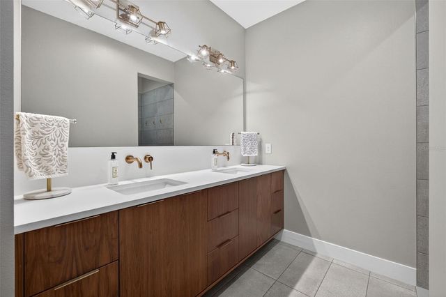 26321 AVENIDA LAS COLINAS, Howey In The Hills, FL 34737