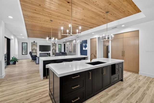 26321 AVENIDA LAS COLINAS, Howey In The Hills, FL 34737