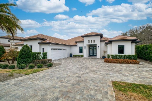 26321 AVENIDA LAS COLINAS, Howey In The Hills, FL 34737