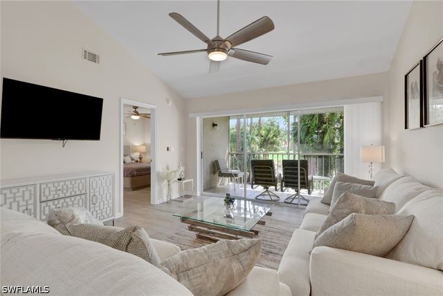 800 Augusta BLVD B201, Naples, FL 34113