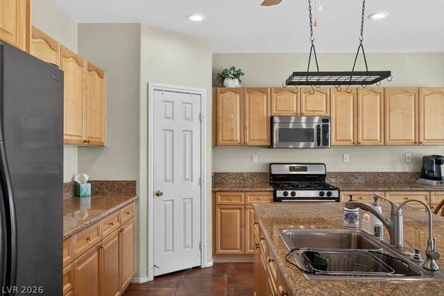 7704 West Mesa Verde Lane, Las Vegas, NV 89113