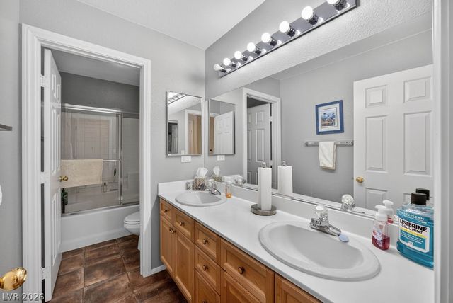 7704 West Mesa Verde Lane, Las Vegas, NV 89113
