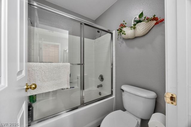 7704 West Mesa Verde Lane, Las Vegas, NV 89113
