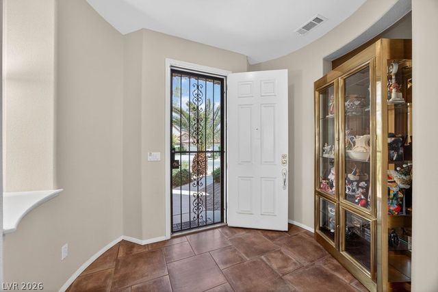 7704 West Mesa Verde Lane, Las Vegas, NV 89113