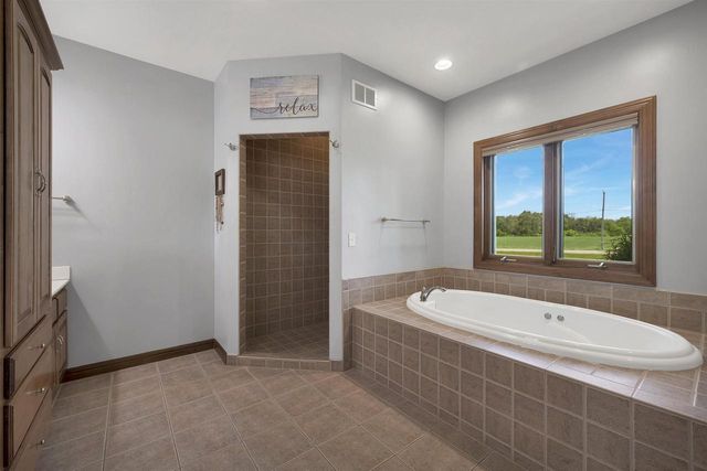 3093 FASCINATION DRIVE, Green Bay, WI 54311