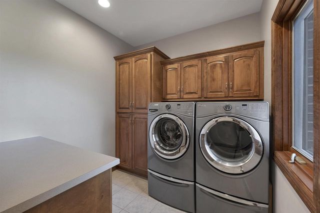 3093 FASCINATION DRIVE, Green Bay, WI 54311