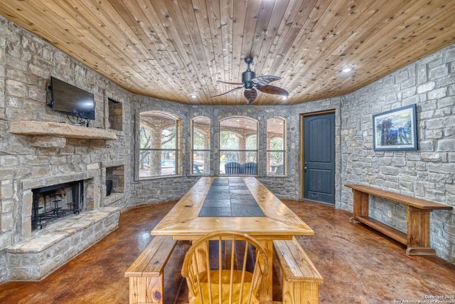 241 Mountain Laurel, Concan, TX 78838