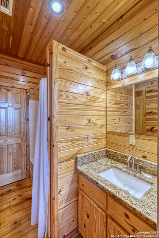 241 Mountain Laurel, Concan, TX 78838