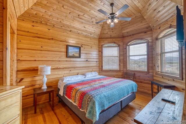 241 Mountain Laurel, Concan, TX 78838