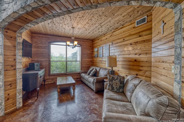 241 Mountain Laurel, Concan, TX 78838