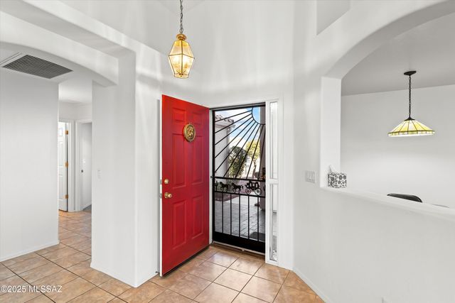 1755 N Vía Cananea, Green Valley, AZ 85614