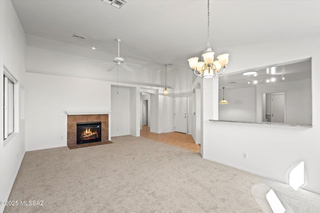 1755 N Vía Cananea, Green Valley, AZ 85614