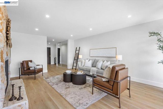 1550 Bancroft Ave 223, San Leandro, CA 94577