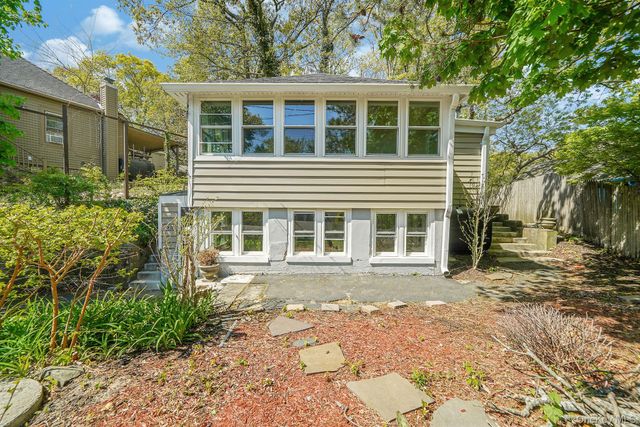 65 Woodlawn Road, Rocky Point, NY 11778