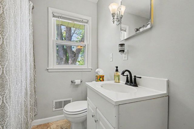 4725 Burgis Avenue Se, City Of Kentwood, MI 49508