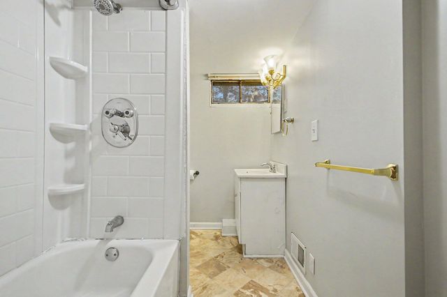 4725 Burgis Avenue Se, City Of Kentwood, MI 49508