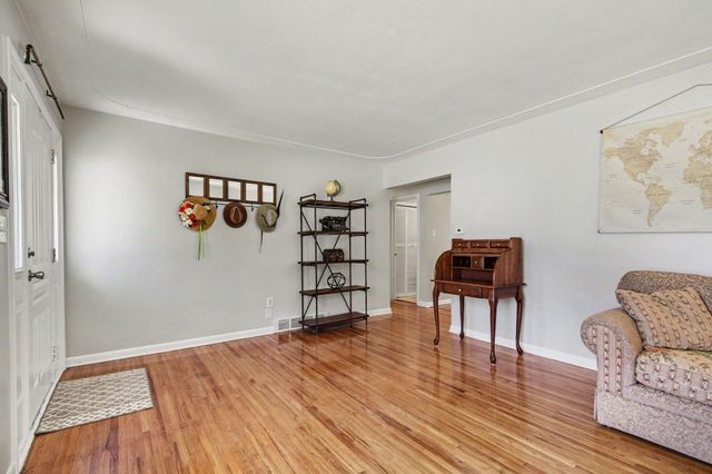 4725 Burgis Avenue Se, City Of Kentwood, MI 49508
