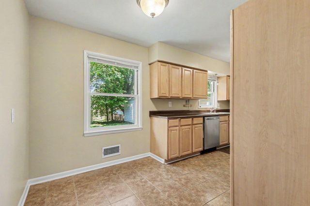 4725 Burgis Avenue Se, City Of Kentwood, MI 49508