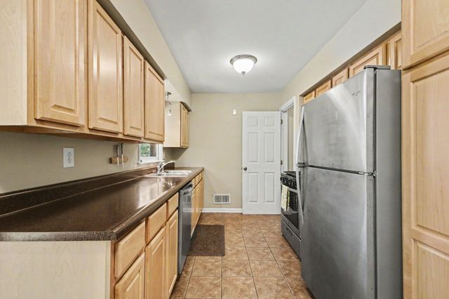 4725 Burgis Avenue Se, City Of Kentwood, MI 49508