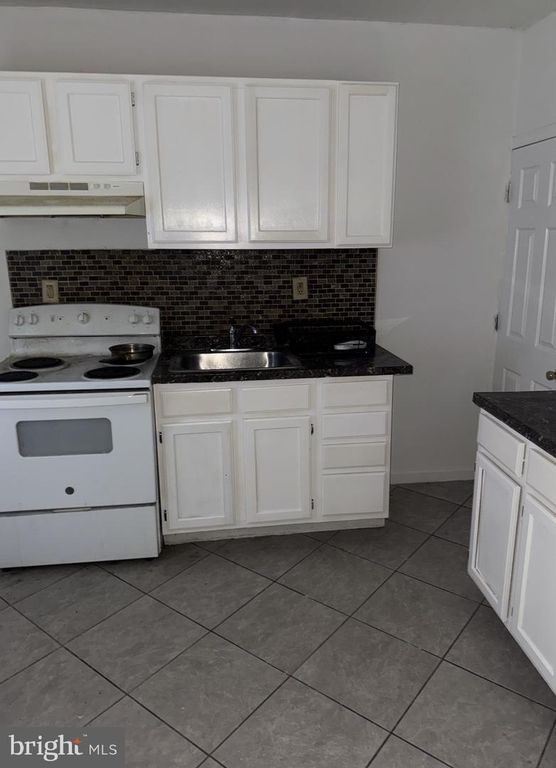 5423 SHARSWOOD ST, PHILADELPHIA, PA 19131 — photo 2