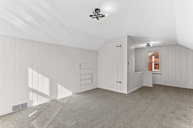 19711 Mansfield Street, Detroit, MI 48235