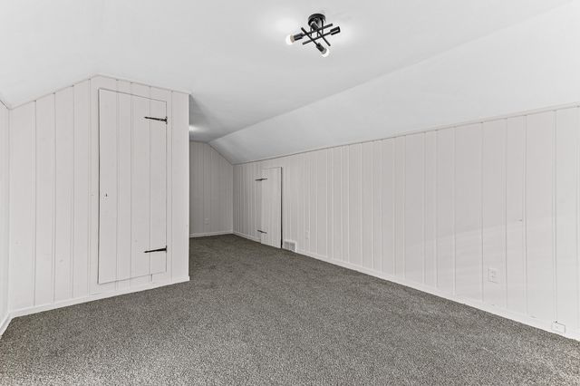 19711 Mansfield Street, Detroit, MI 48235