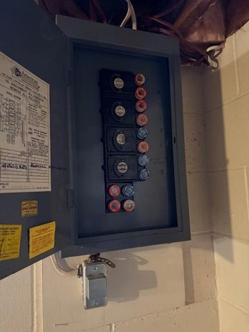 311 Meredith Road, Albert Lea, MN 56007