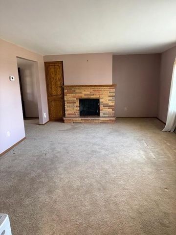 311 Meredith Road, Albert Lea, MN 56007