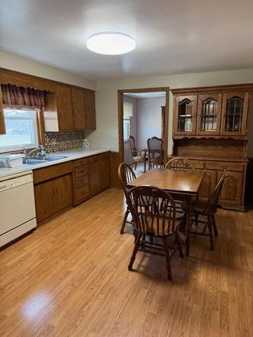 311 Meredith Road, Albert Lea, MN 56007