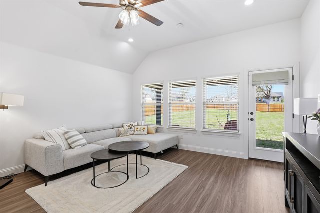 1101 Springfield Road, Springtown, TX 76082