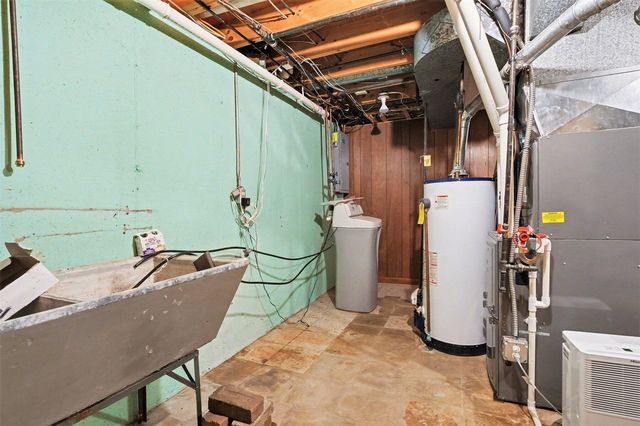 349 E Washington Street, Berrien Springs, MI 49103